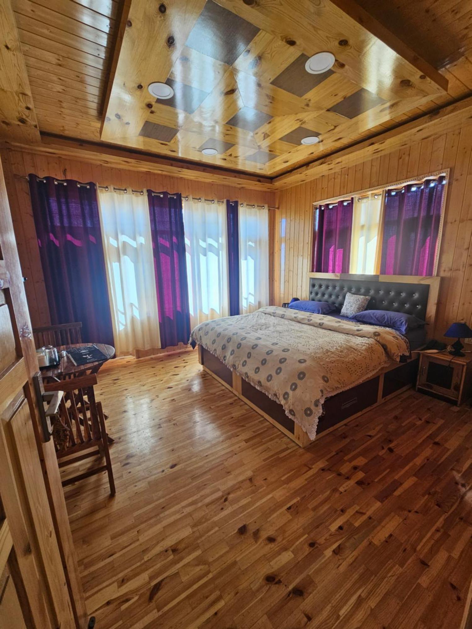 The Alpinist Cafe And Retreat Hotel Kaza Værelse billede