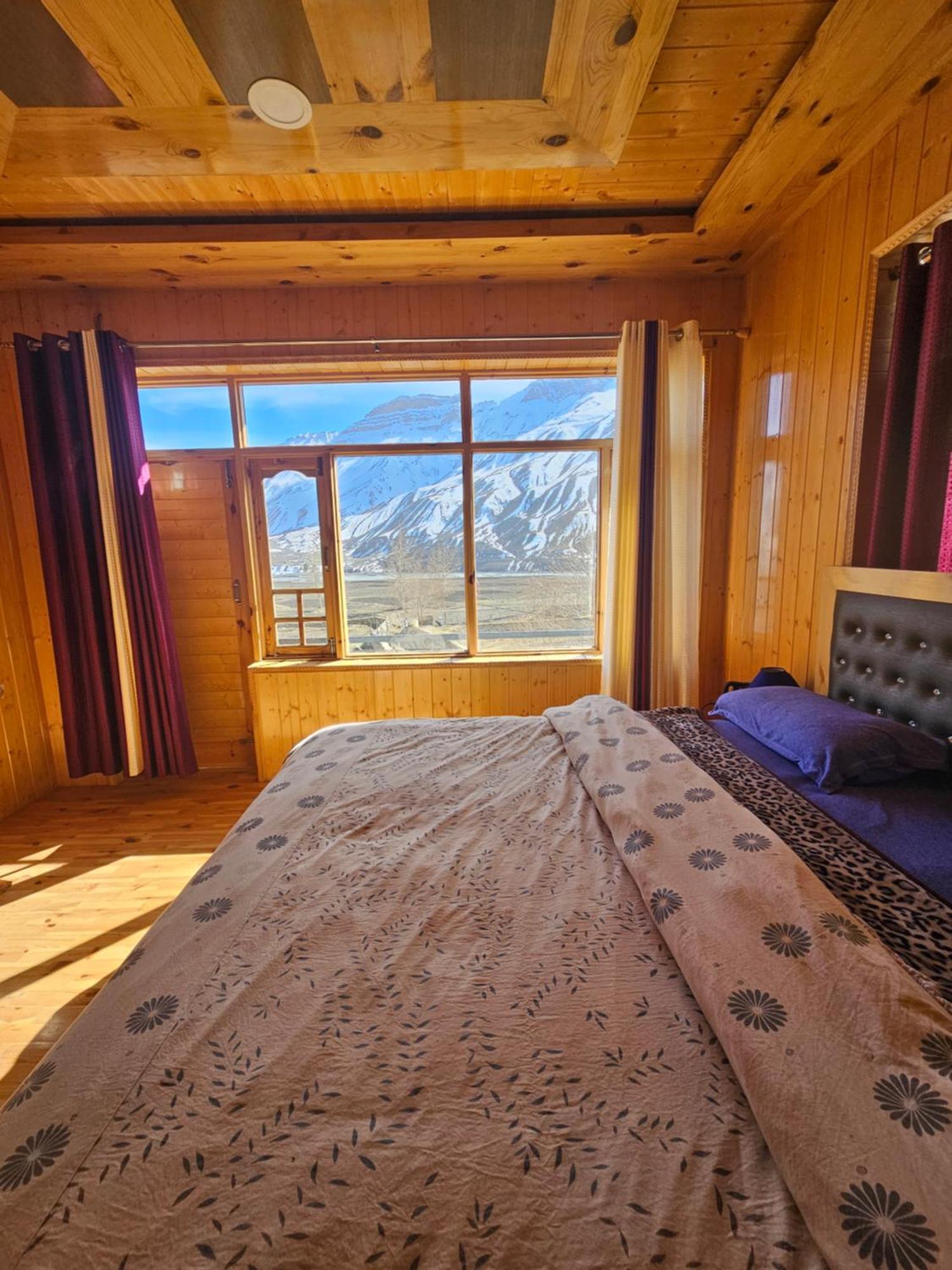 The Alpinist Cafe And Retreat Hotel Kaza Værelse billede