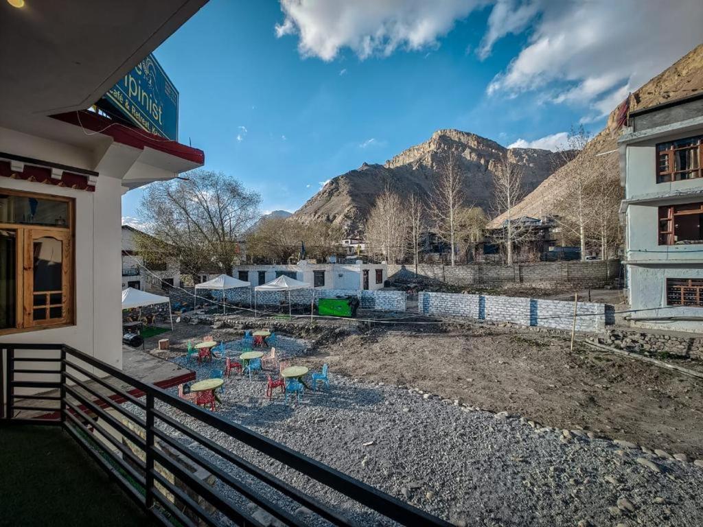 The Alpinist Cafe And Retreat Hotel Kaza Værelse billede
